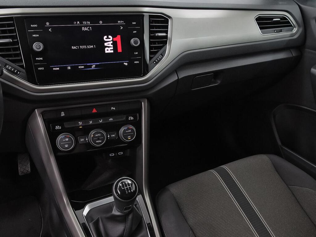 Volkswagen T-Roc Advance R-Line 1.0 TSI 81kW (110CV) 11