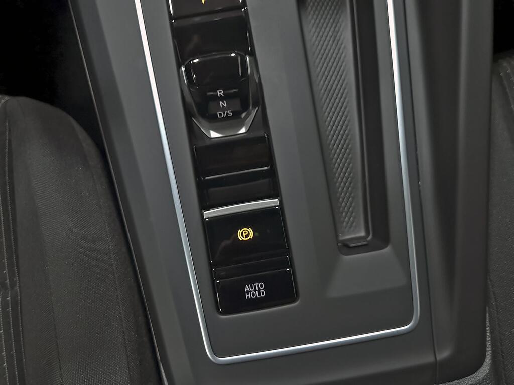 Volkswagen Golf 1.0 eTSI 81kW (110CV) DSG 29
