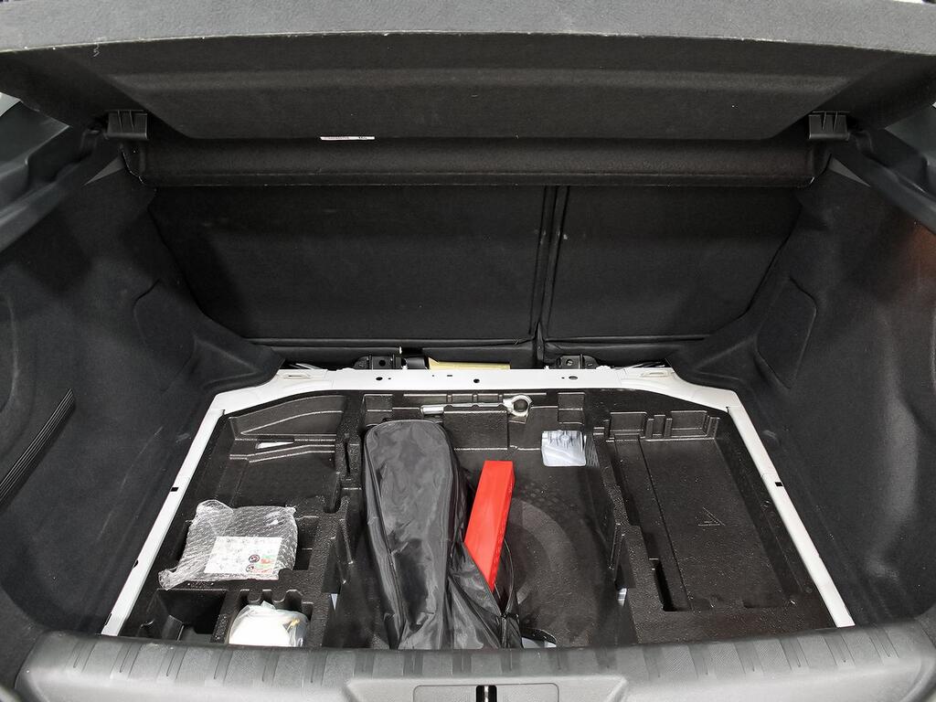 Peugeot 308 5p Active Pack BlueHDi 130 S&S 31