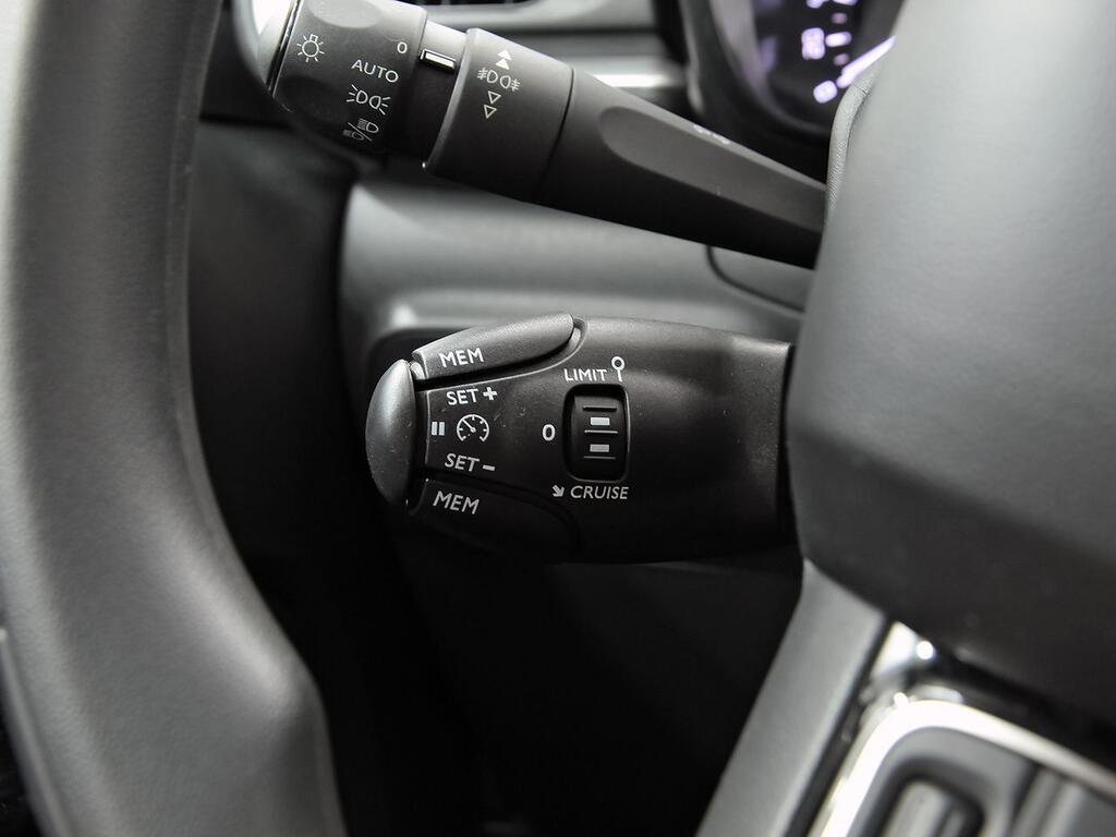 Citroën C3 PureTech 60KW (83CV) Shine 16