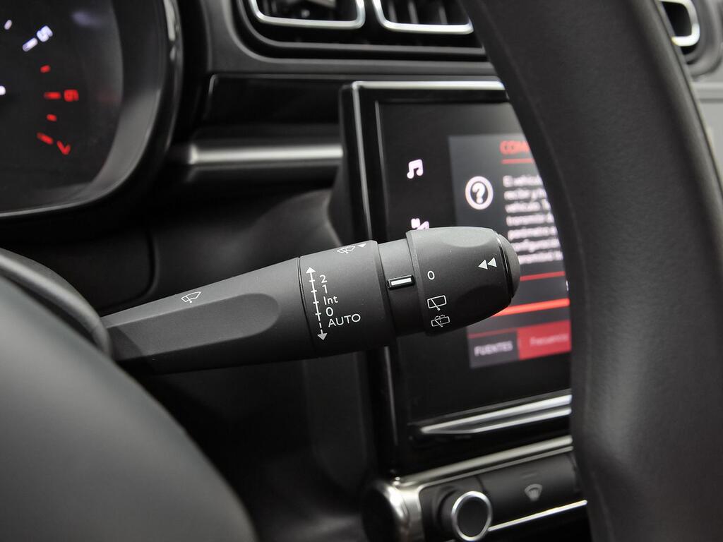 Citroën C3 PureTech 60KW (83CV) Shine 17