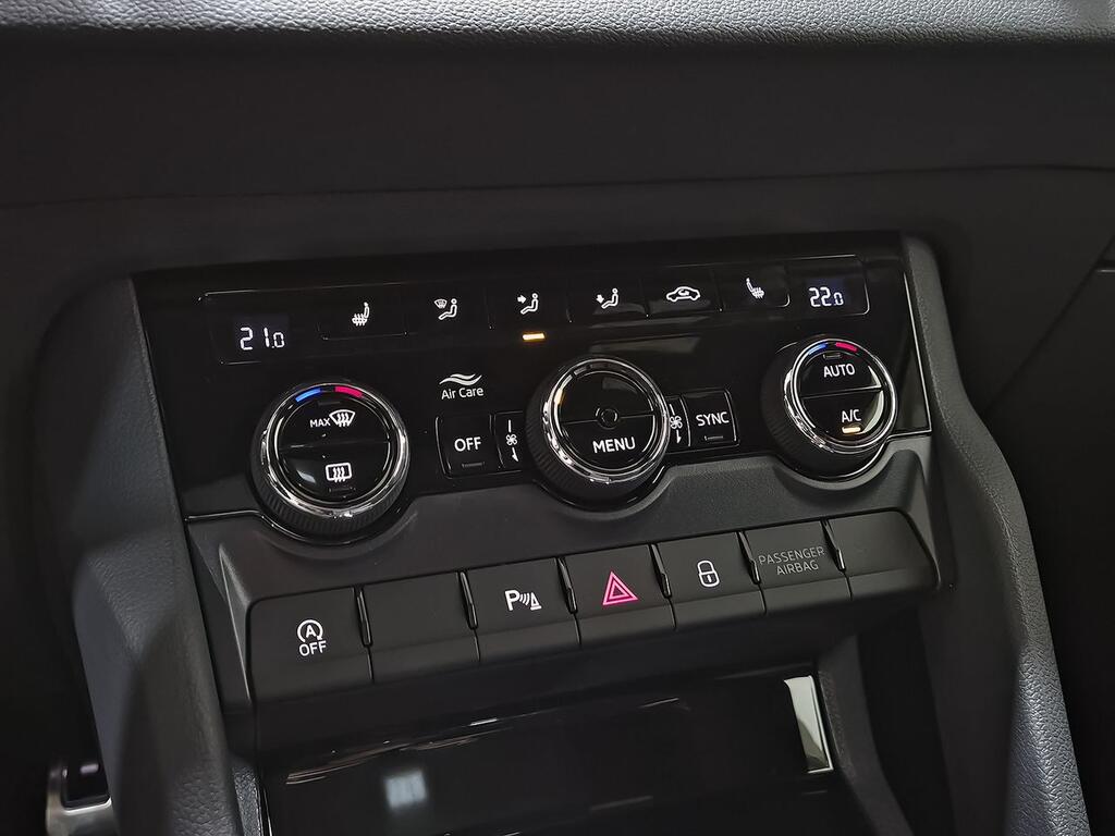 Skoda Karoq 1.5 TSI 110kW (150CV) DSG ACT Sportline 28