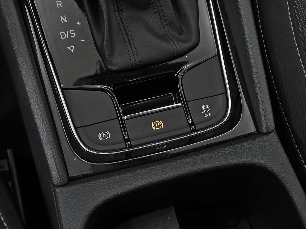 Skoda Karoq 1.5 TSI 110kW (150CV) DSG ACT Design 29