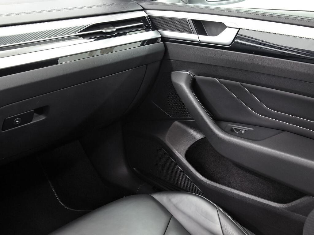 Volkswagen Arteon R-Line 2.0 TDI 110kW (150CV) DSG 39