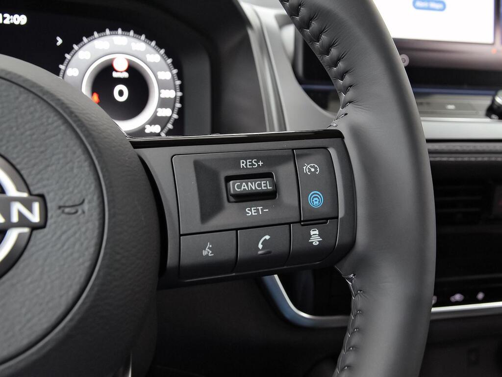 Nissan Qashqai E-POWER 140 KW (190 CV) N-Connecta 17