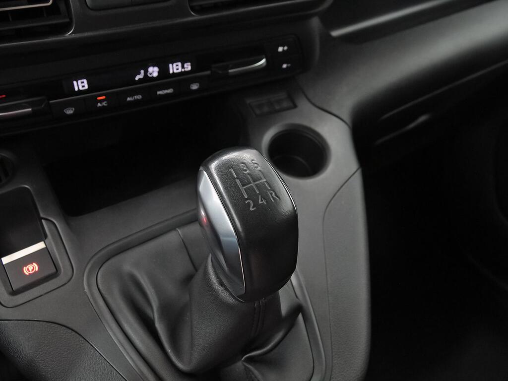 Citroën Berlingo Talla M BlueHDi 100 S&S SHINE 26