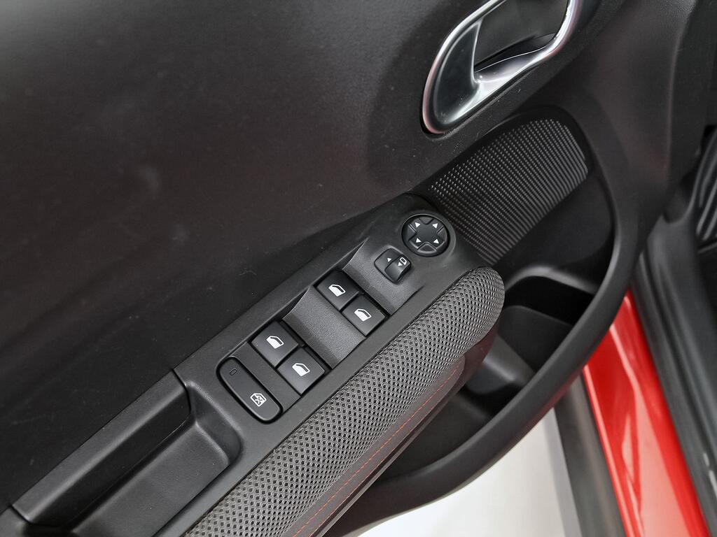 Citroën C3 Aircross PureTech 81kW (110CV) S&S EAT6 SHINE 12