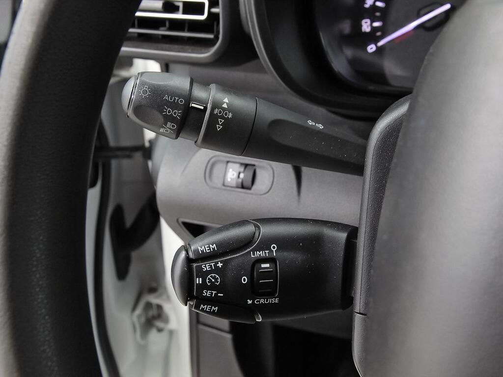 Citroën Berlingo Talla M BlueHDi 100 S&S FEEL 16