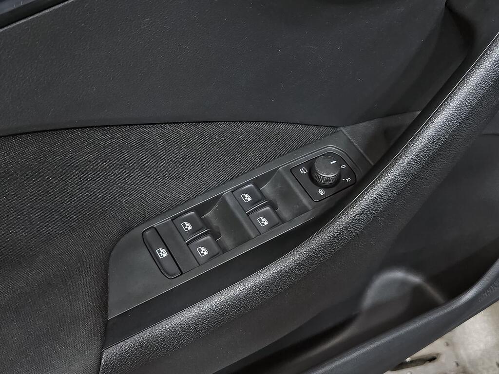 Skoda Kamiq 1.0 TSI 81kW (110CV) Ambition 10