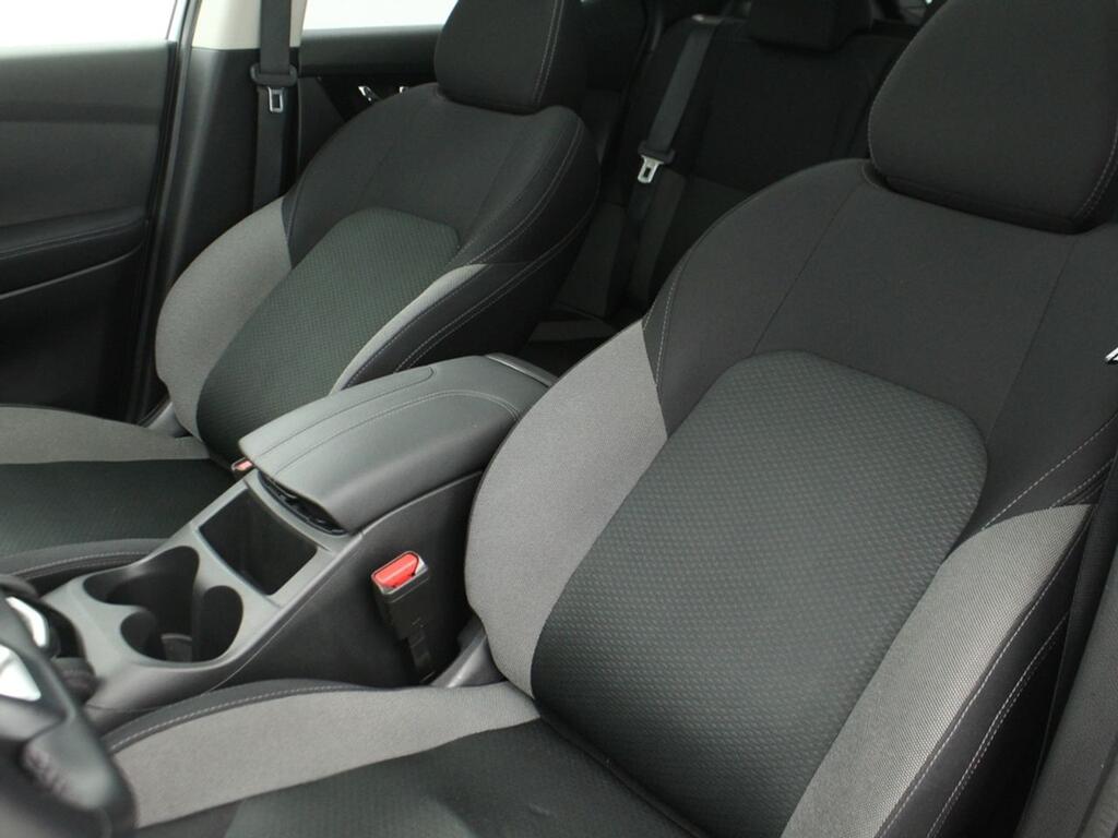 Nissan Qashqai DIG-T 116 kW (160 CV) E6D DCT N-CONNECTA 23