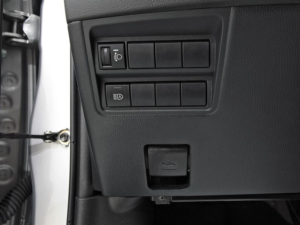 Toyota Yaris 1.5 120H Active Plus 11