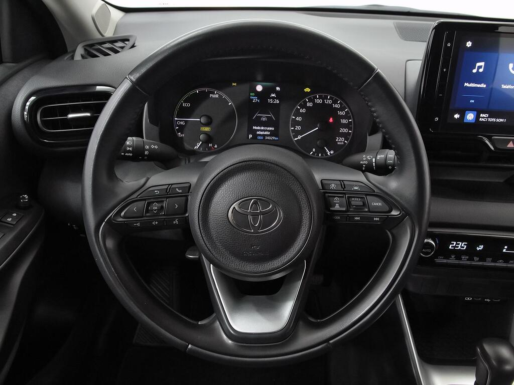 Toyota Yaris 1.5 120H Active Plus 17