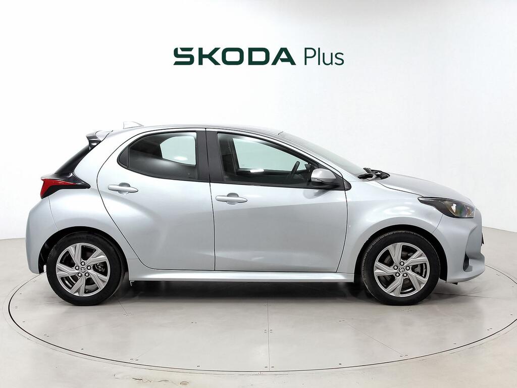 Toyota Yaris 1.5 120H Active Plus 3