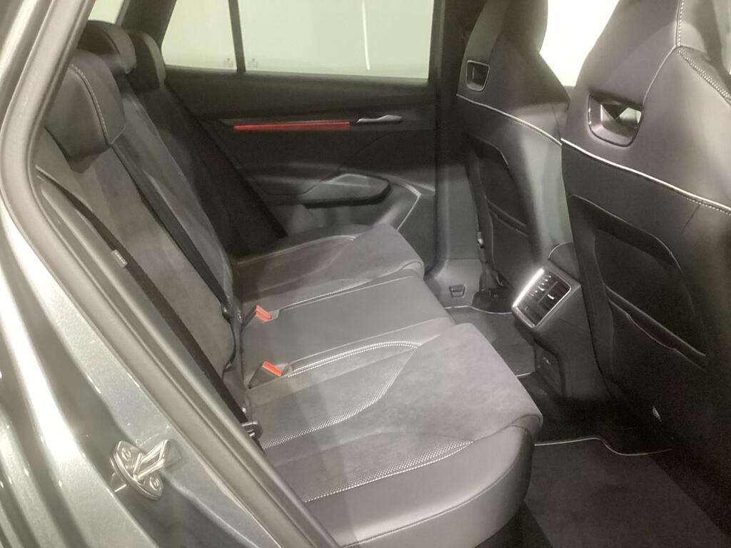 Skoda Elroq 150 kW (204 CV) 63 kWh Sportline 6