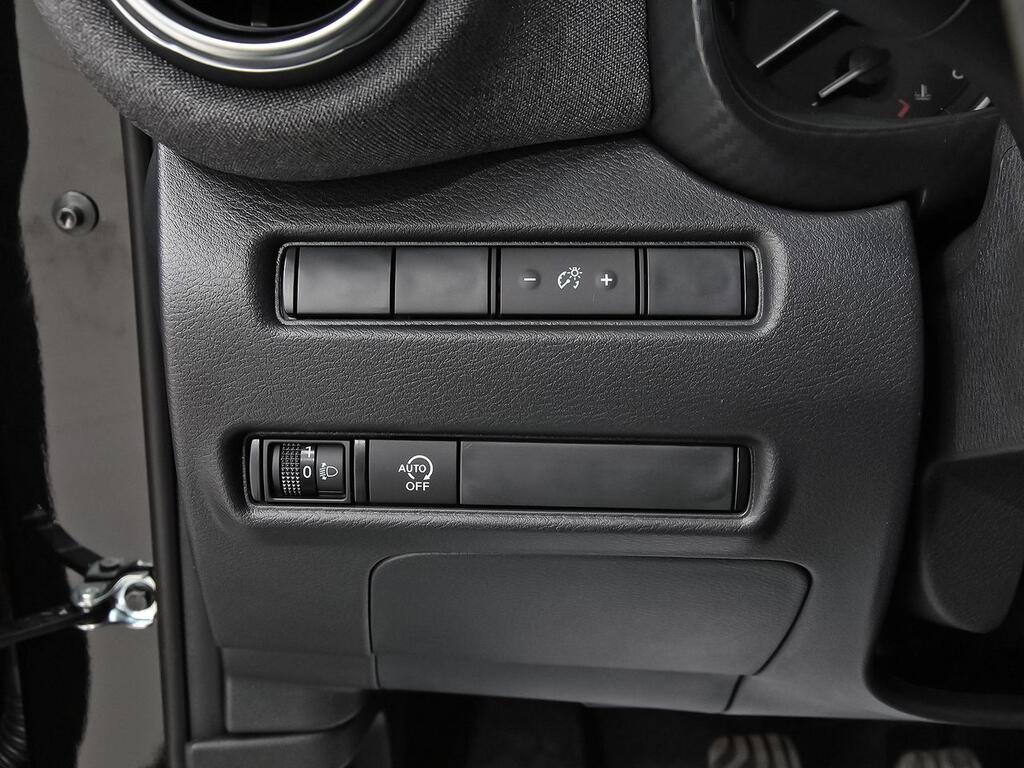 Nissan Juke DIG-T 84 kW (114 CV) 6M/T Acenta 13