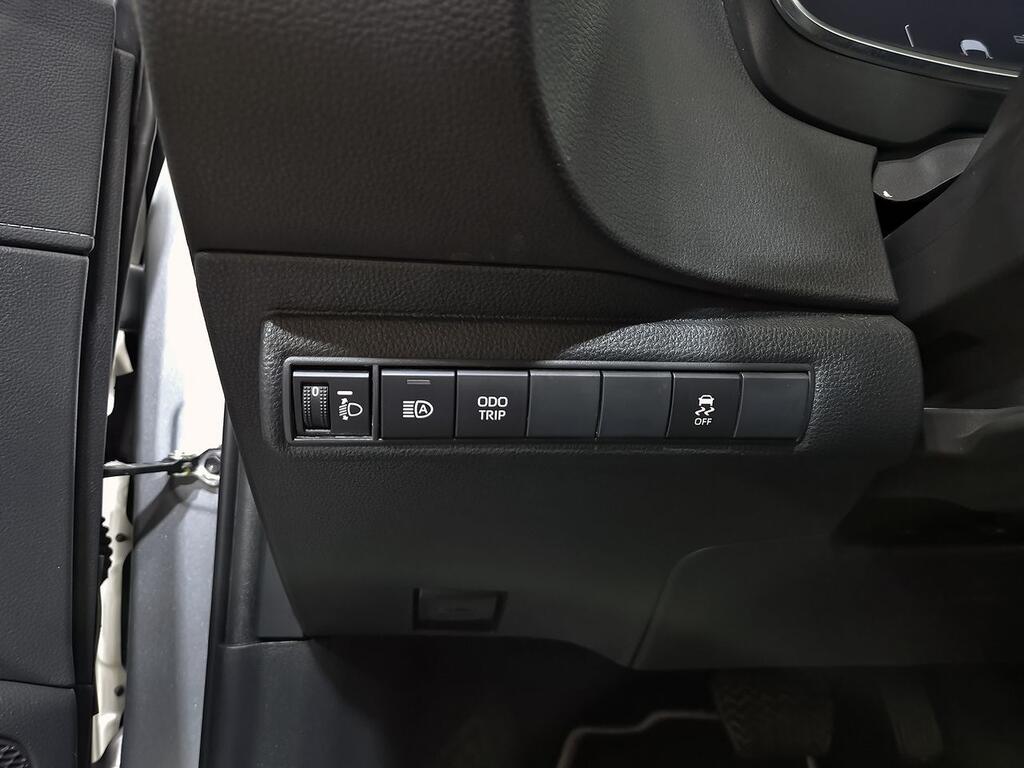 Toyota Corolla 140H Active Plus 12