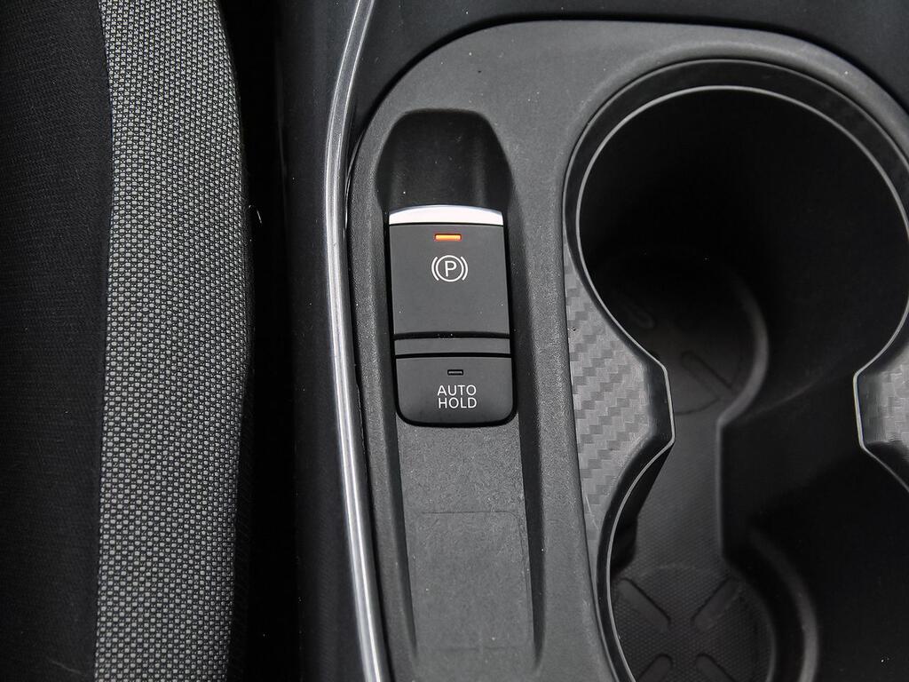 Nissan Juke DIG-T 84 kW (114 CV) 6M/T N-Connecta 26
