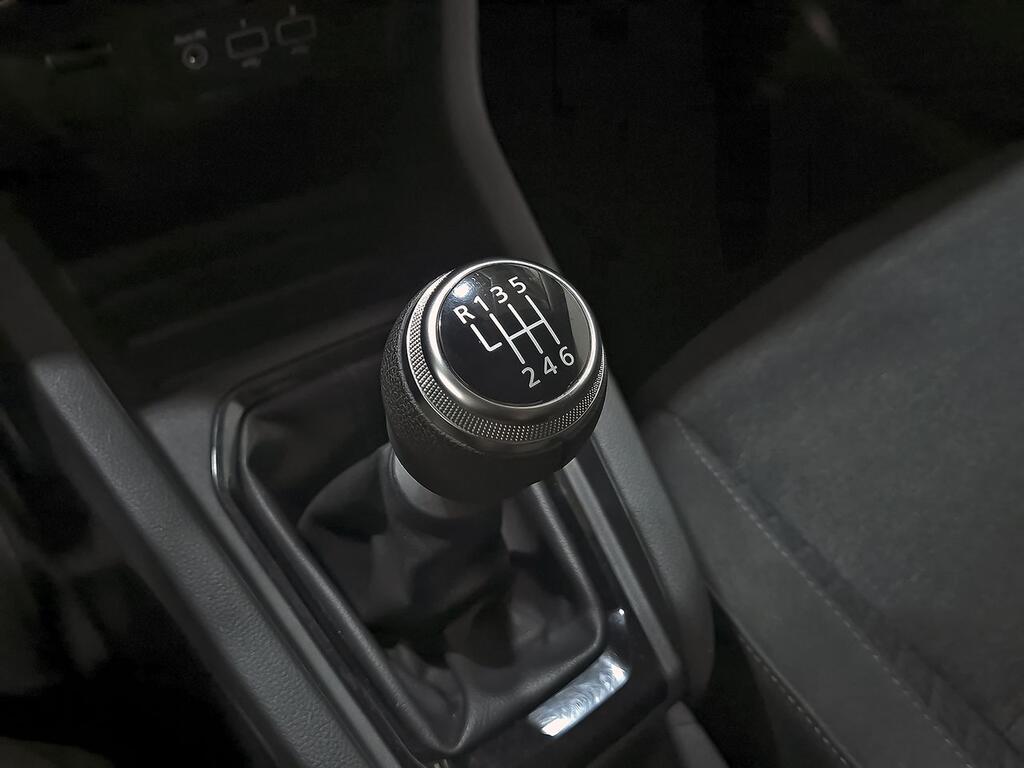 Renault Clio Intens TCe 67 kW (91CV) 24