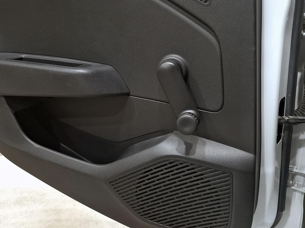 Renault Clio Intens TCe 67 kW (91CV) 28