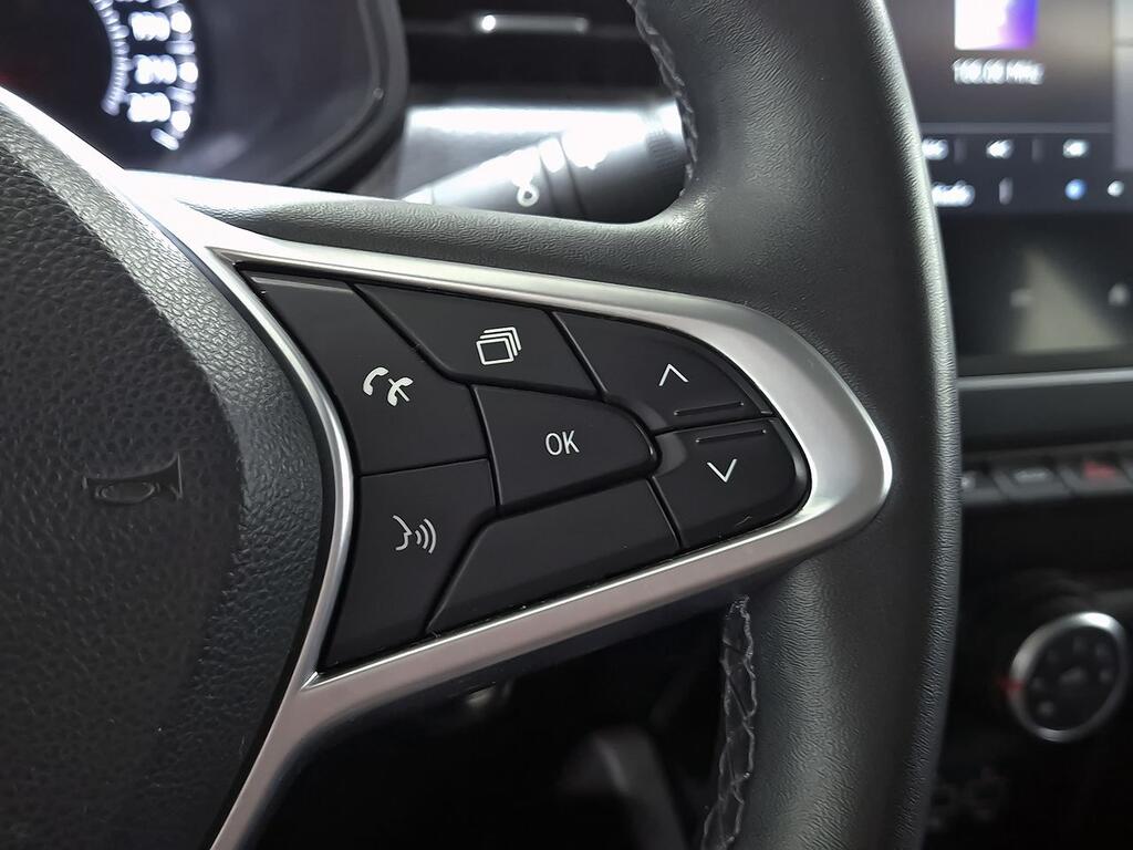 Renault Clio Intens TCe 67 kW (91CV) 18