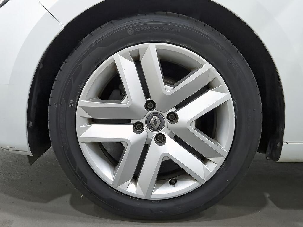 Renault Clio Intens TCe 67 kW (91CV) 10