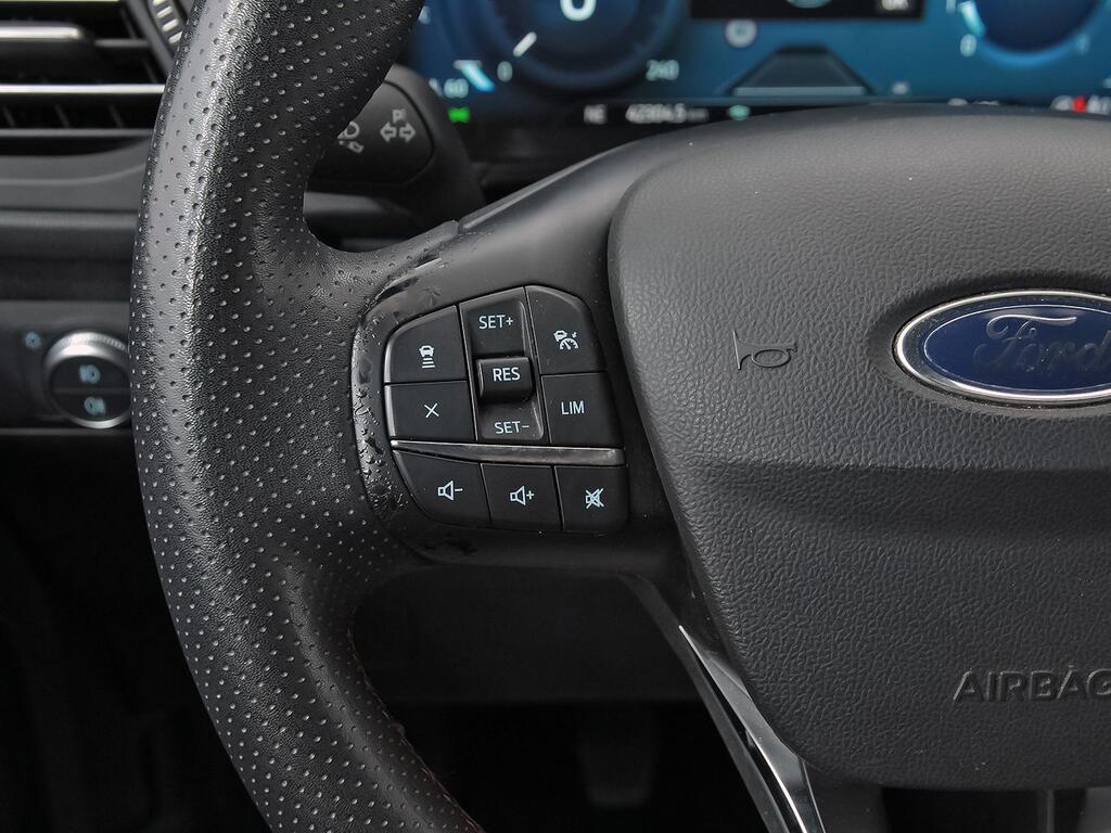 Ford Kuga ST-Line 1.5T EcoBoost 110kW (150CV) 18