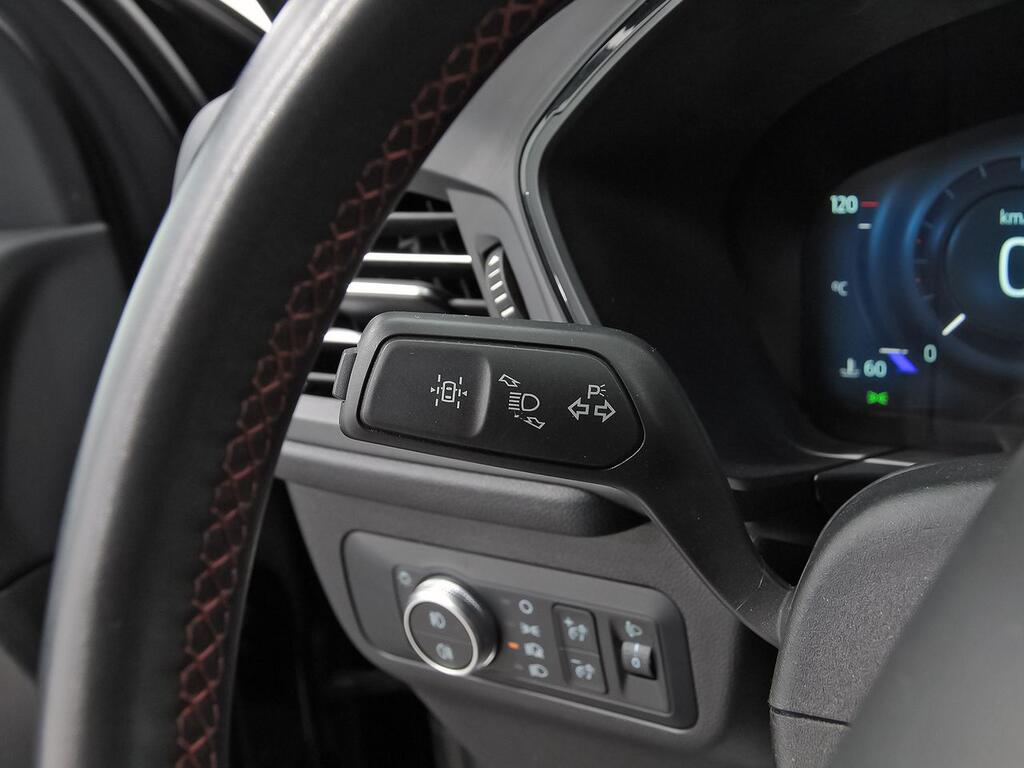 Ford Kuga ST-Line 1.5T EcoBoost 110kW (150CV) 16