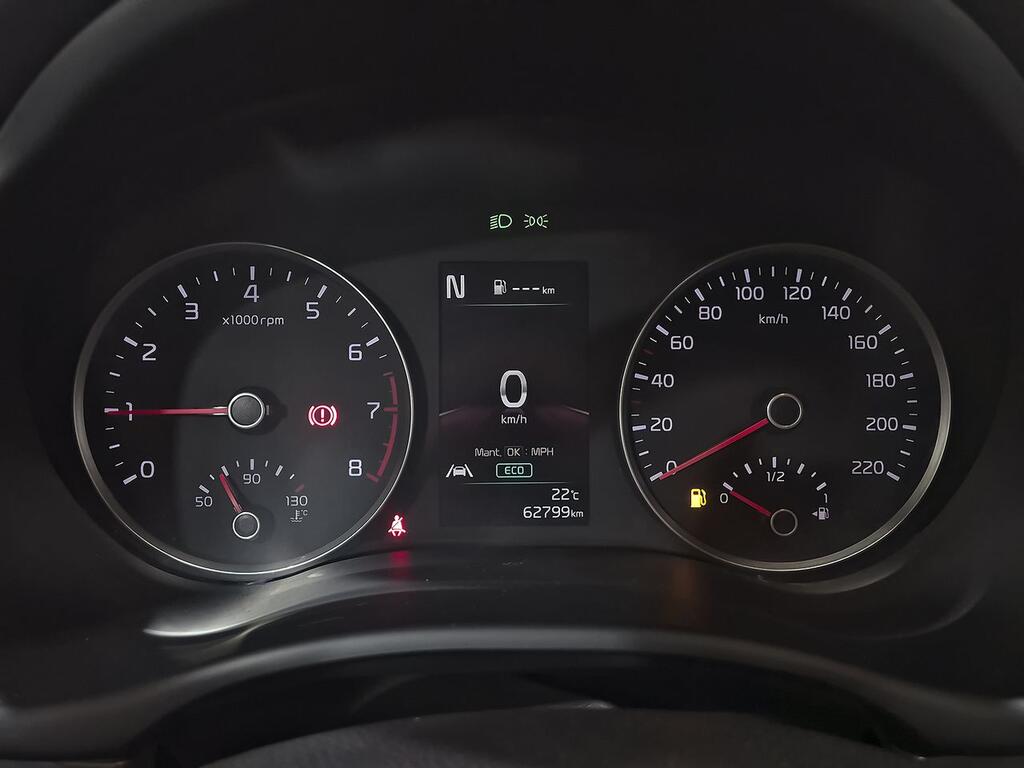 Kia Stonic 1.0 T-GDi 74kW (100CV) MHEV iMT Drive 13