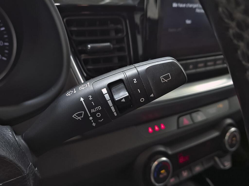 Kia Stonic 1.0 T-GDi 74kW (100CV) MHEV iMT Drive 15