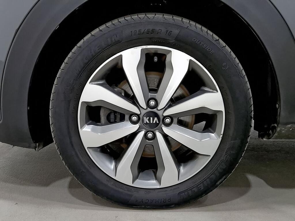 Kia Stonic 1.0 T-GDi 74kW (100CV) MHEV iMT Drive 10