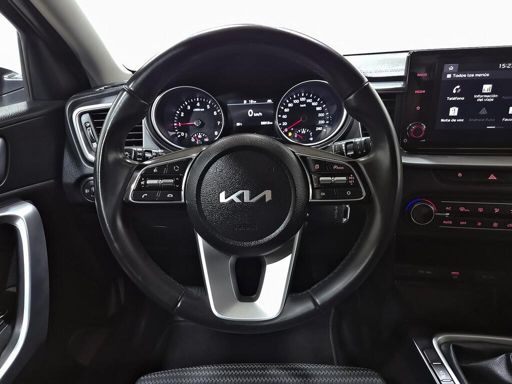 Kia Ceed 1.0 T-GDi 88kW (120CV) Drive 18