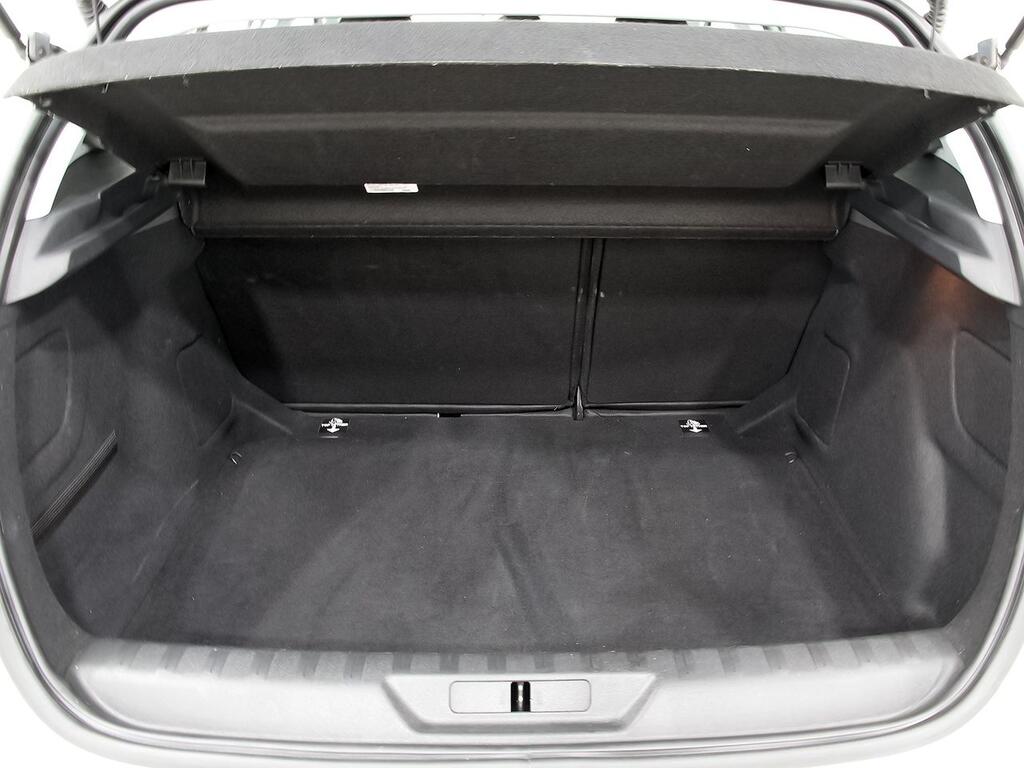 Peugeot 308 5p Active Pack BlueHDi 130 S&S 9