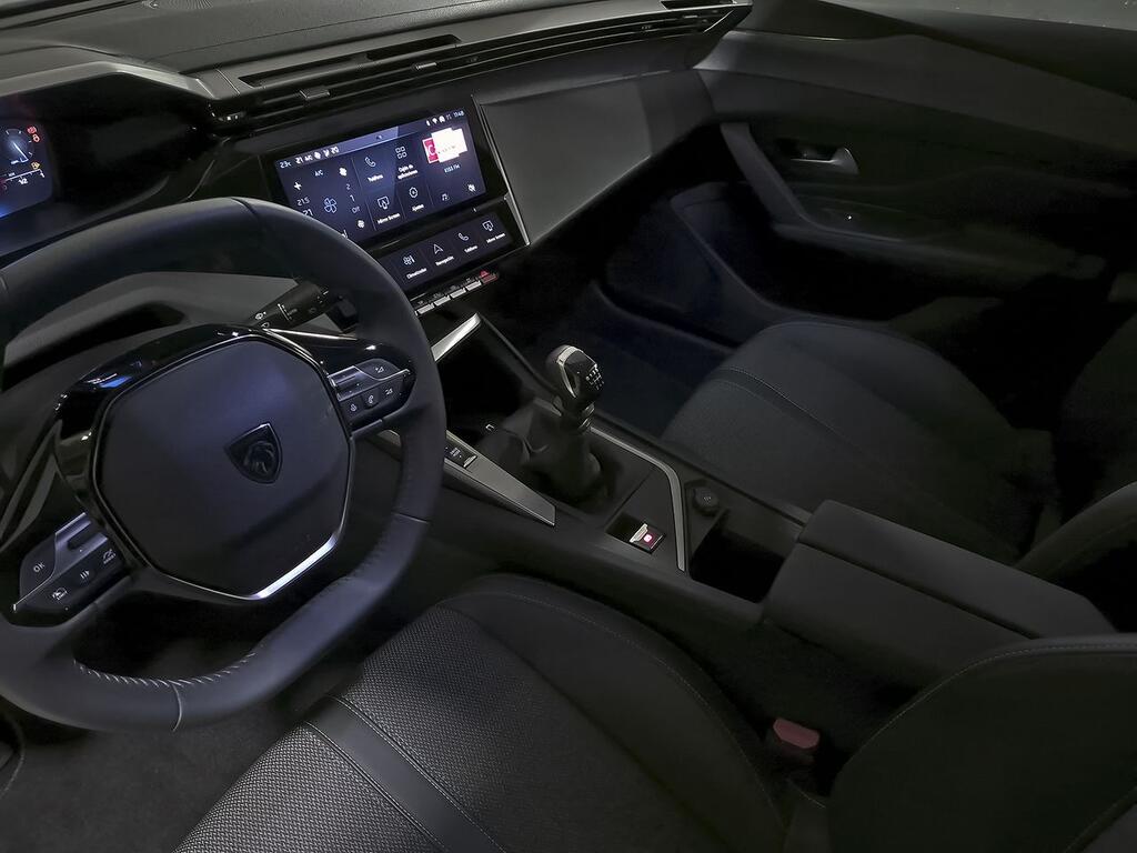 Peugeot 308 5P Allure PureTech 130 S&S MAN 31