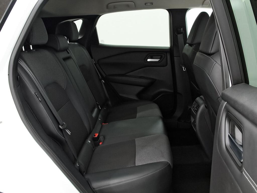 Nissan Qashqai DIG-T 116kW CVT N-Connecta 9