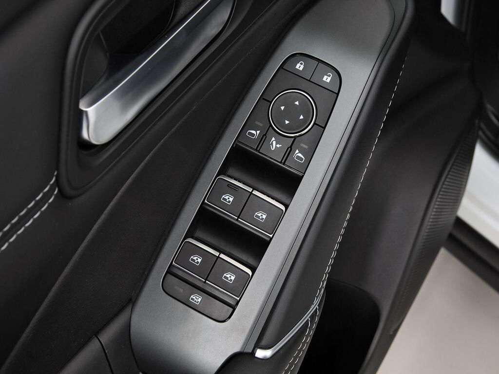 Nissan Qashqai DIG-T 116kW CVT N-Connecta 11