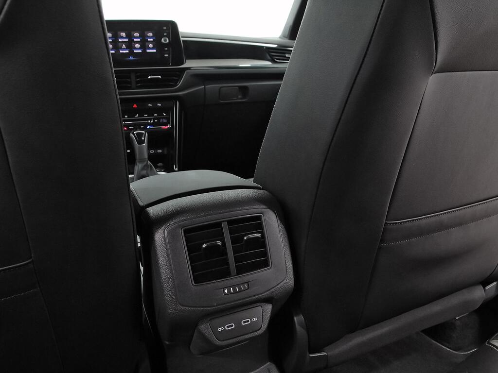 Volkswagen T-Roc R-Line 1.5 TSI 110kW (150CV) DSG 32