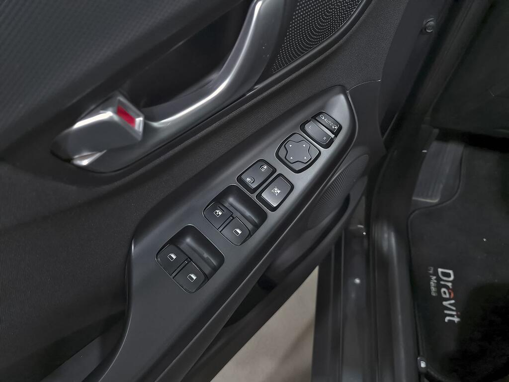 Hyundai Kona 1.0 TGDI Tecno 4X2 11