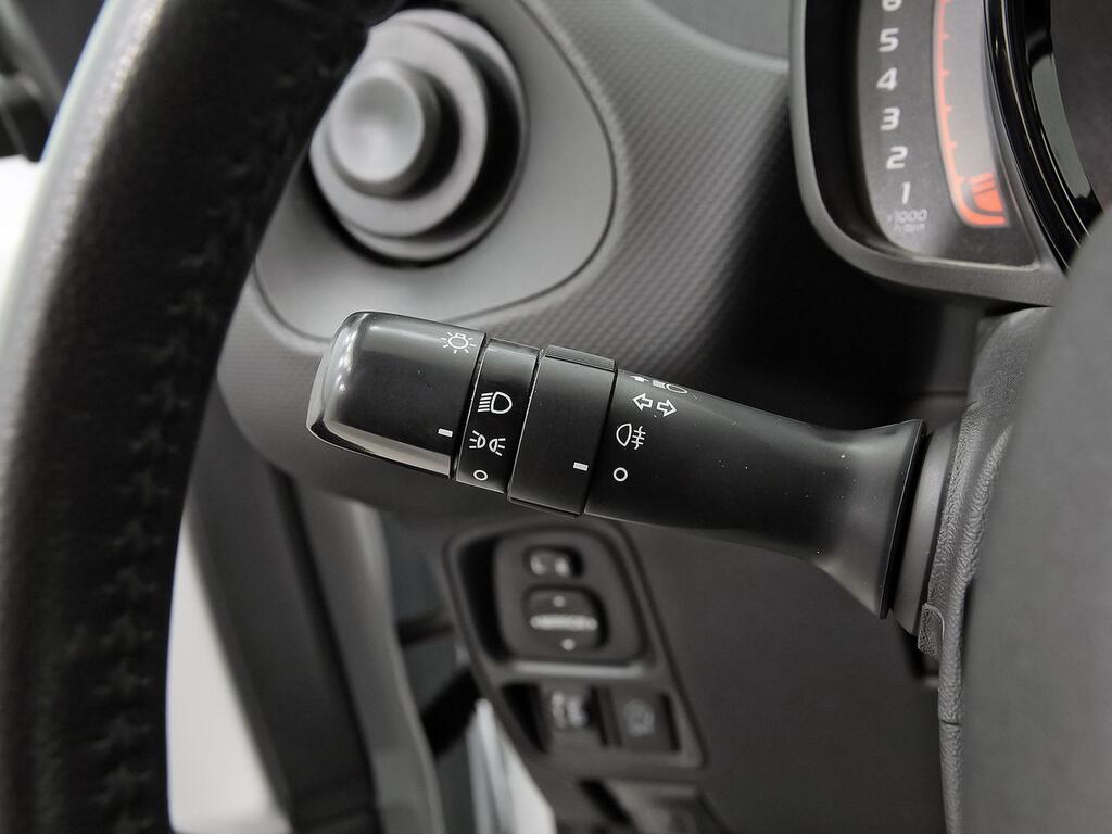 Citroën C1 VTi 53kW (72CV) S&S City Edition 16