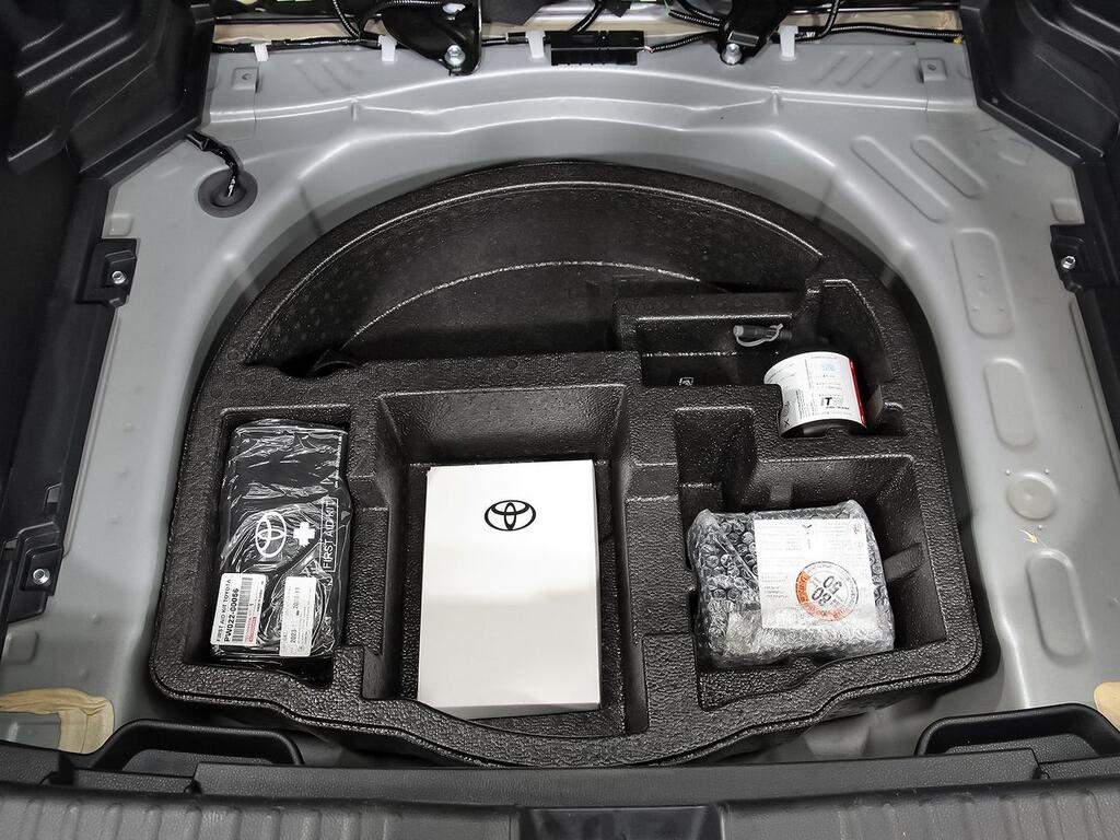 Toyota Yaris Cross 1.5 120H Active Tech 28