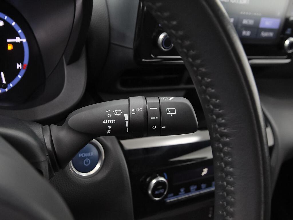 Toyota Yaris Cross 1.5 120H Active Tech 14