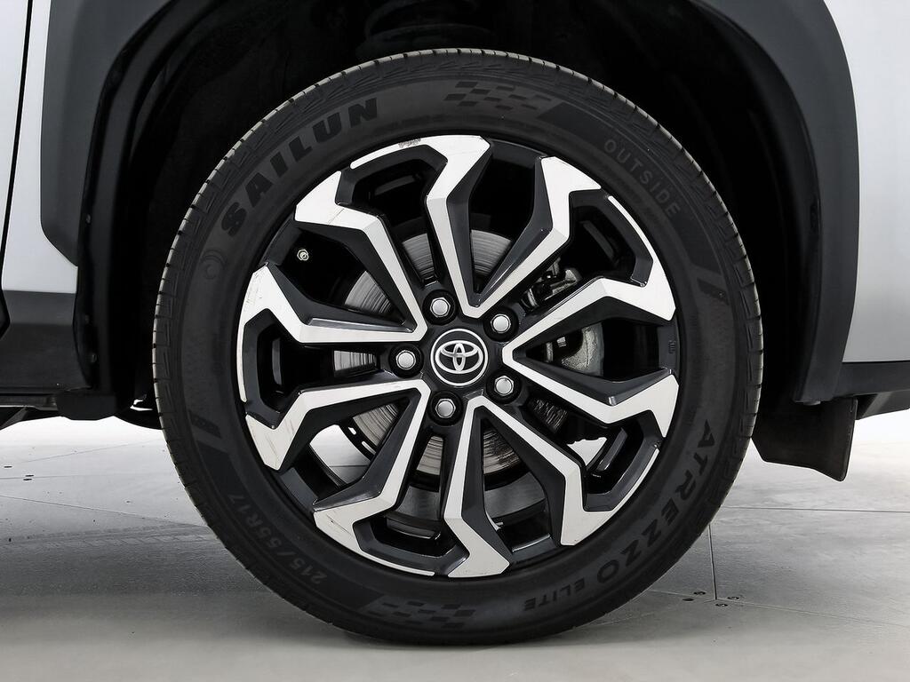 Toyota Yaris Cross 1.5 120H Active Tech 8