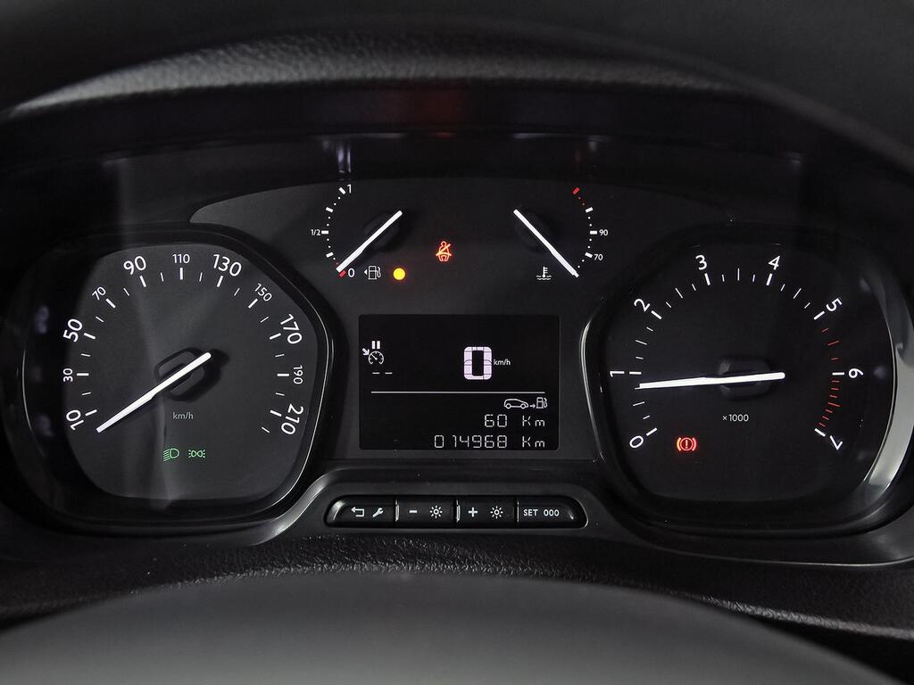 Peugeot Expert DOBLE CABINA1.5 BLUEHDI 120 STANDARD 4P 16