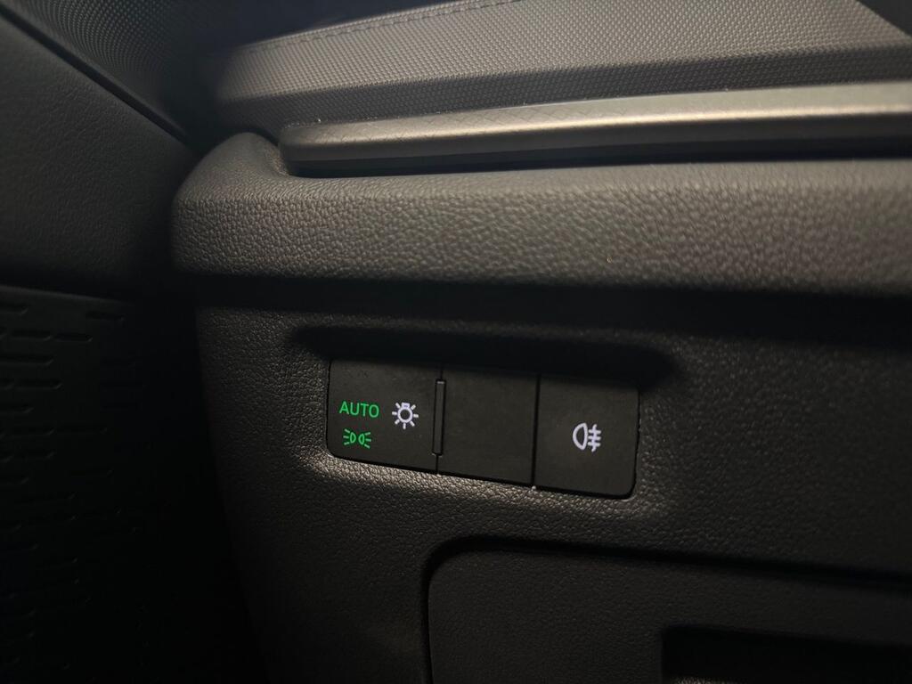 Skoda Octavia Combi 2.0 TDI 85kW Man Ambition Plus 17