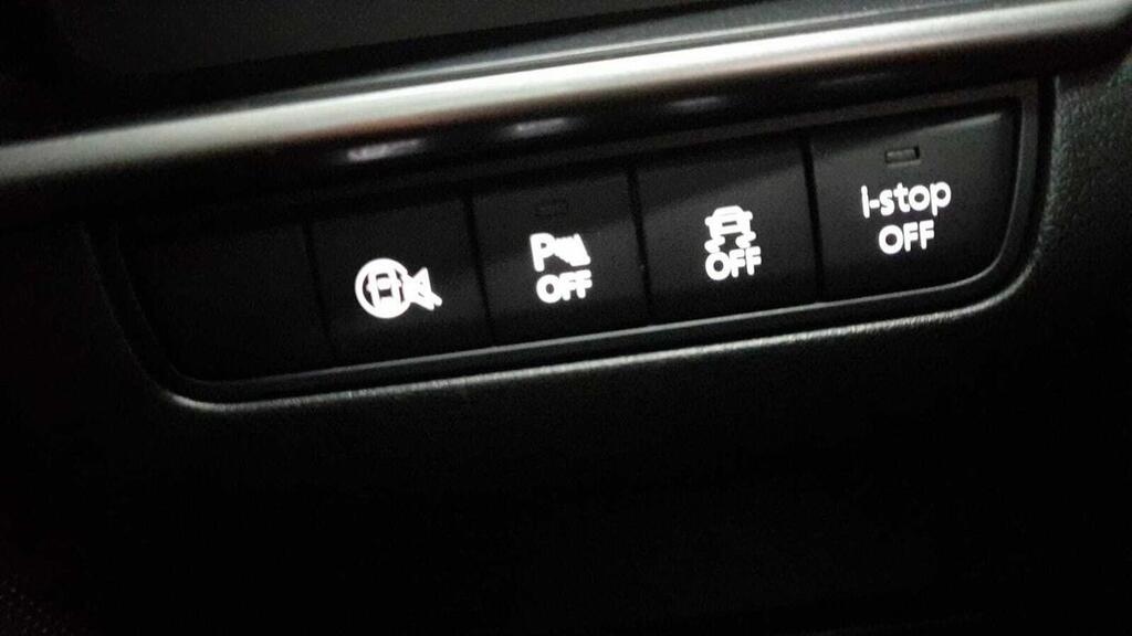 Mazda 3 2.5L e-SKYACTIV G MHEV 103kW Prime-line 21