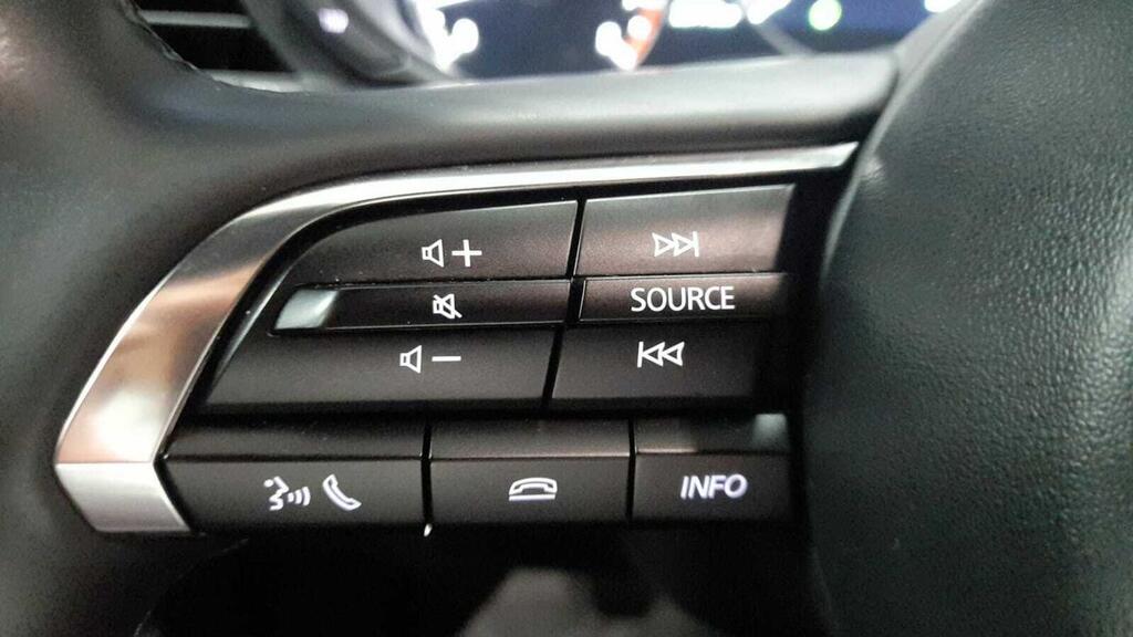 Mazda 3 2.5L e-SKYACTIV G MHEV 103kW Prime-line 23