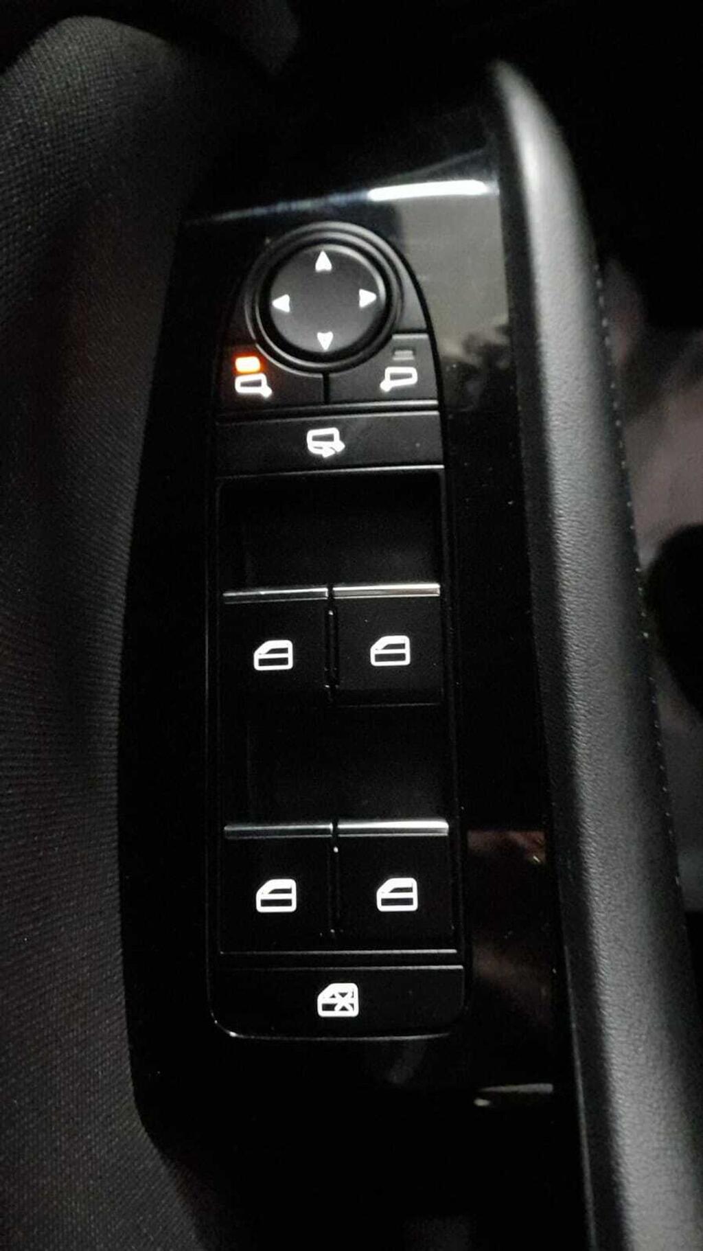 Mazda 3 2.5L e-SKYACTIV G MHEV 103kW Prime-line 20