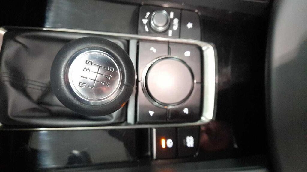 Mazda 3 2.5L e-SKYACTIV G MHEV 103kW Prime-line 14