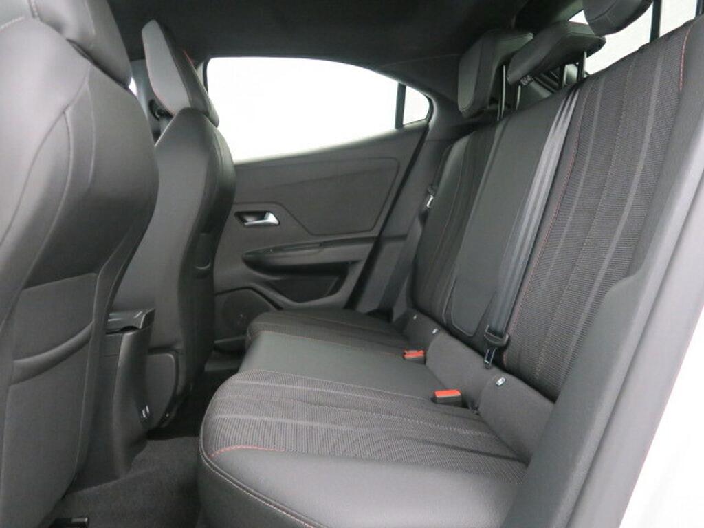 Opel Mokka BEV 50kWh 100kW (136CV) GS-e 17