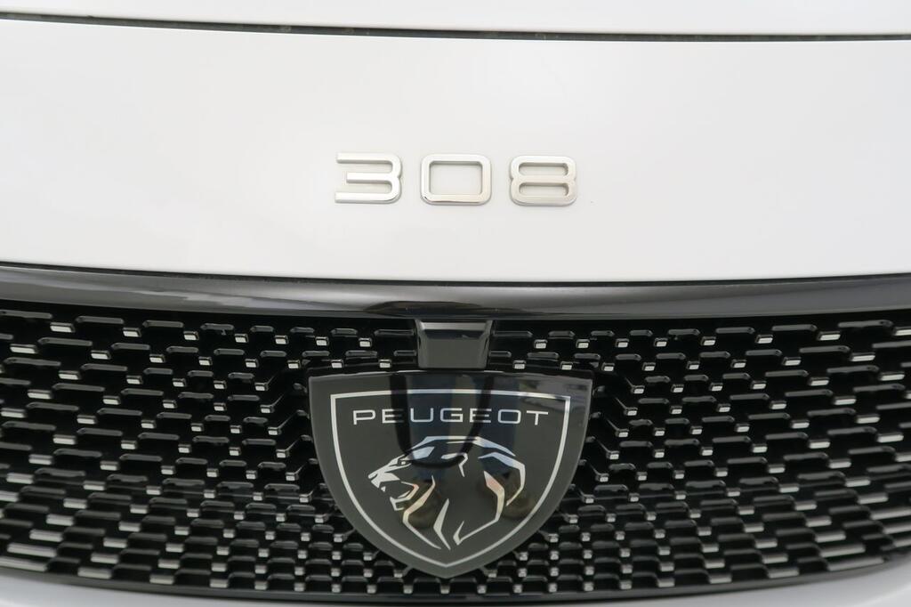 Peugeot 308 5P First Edition Eléctrico 115kW (156CV) 17