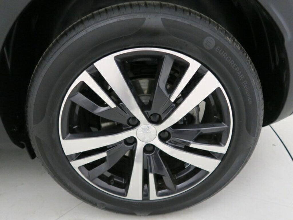 Peugeot 3008 1.2 PURETECH 96KW (130CV) ALLURE EAT8 25